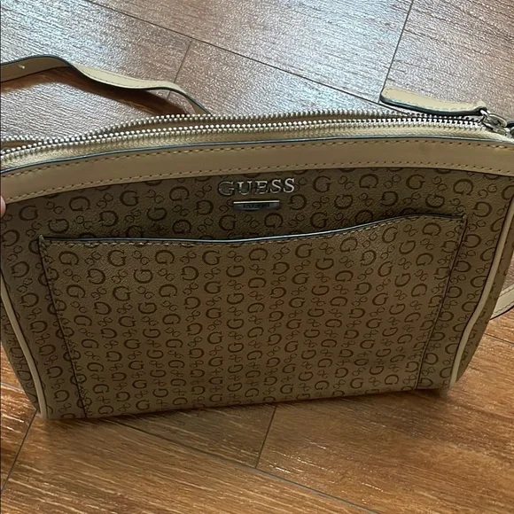 Guess Tan Crossbody Bag with Adjustable Strap and Metallic Hardware - Picture 7 of 7